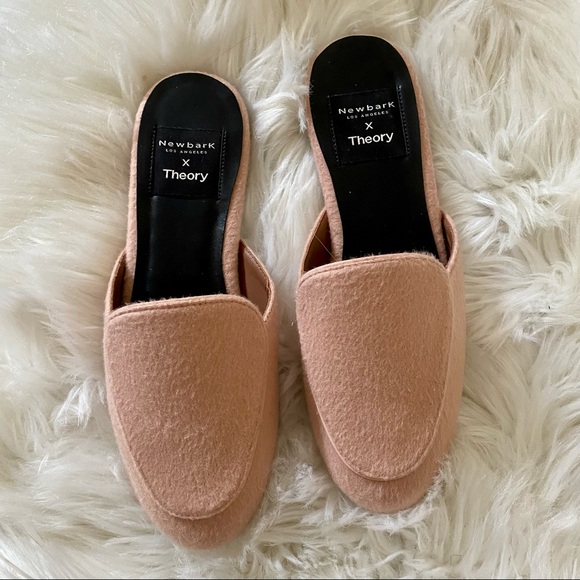 NIB Newbark x Theory Liza Pale Rose Round-Toe Mules - Picture 2 of 11